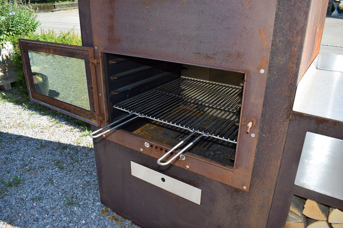 Feuerstelle Spezial mit Pizzafach - Conma Gartendesign